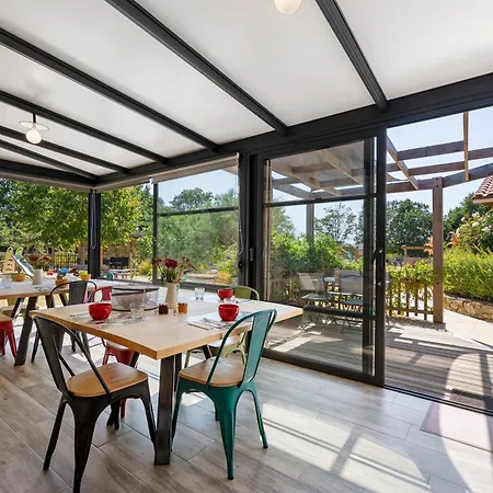 Bed & Breakfast Le Cocon Vendeen D'hotes 3*