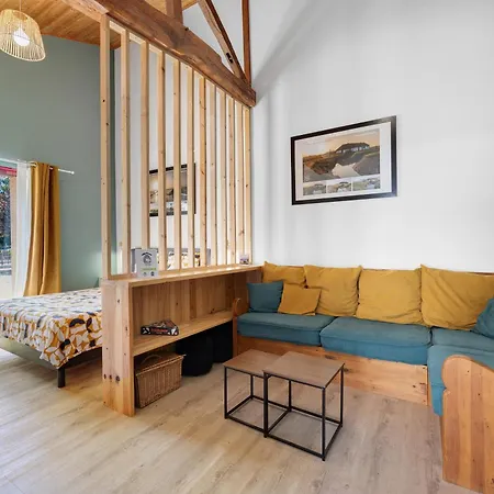 Le Cocon Vendeen D'hotes Bed & Breakfast 3*